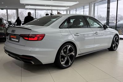 Audi A4 35 TFSI S Line