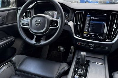 Volvo S60 B4 B R-Design