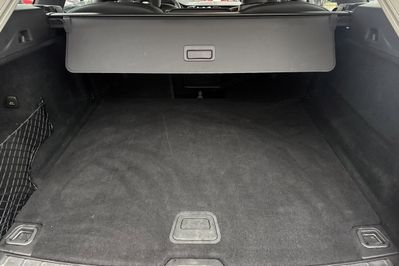 Volvo XC60 B4 B Plus Dark