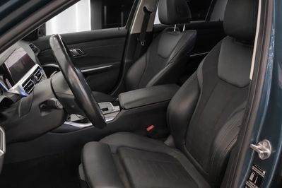BMW Seria 3 318i