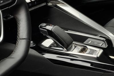 Peugeot 3008 1.6 PureTech Hybrid PHEV Allure S&S EAT8