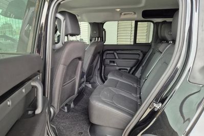 Land Rover Defender 110 D250 AWD S