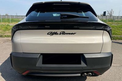Alfa Romeo Junior 1.2 Ibrida Ti