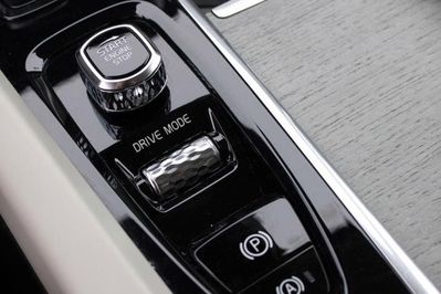 Volvo V60 Cross Country D4 Momentum Pro aut