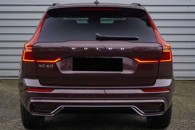 Volvo XC60 B5 AWD Ultra Dark