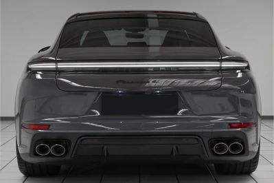 Porsche Panamera 4 E-Hybrid