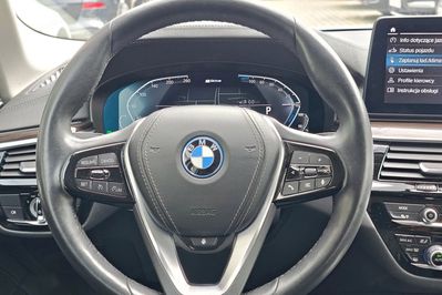 BMW Seria 5 Touring 530e xDrive Luxury Line
