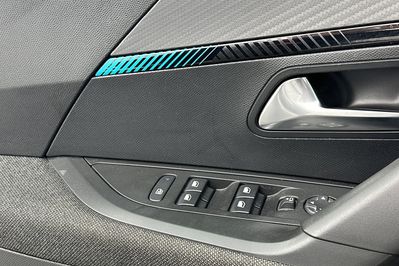 Peugeot 2008 Style 1.2 PureTech EAT8