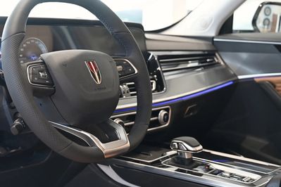 Hongqi HS5 Executive AWD 2.0T