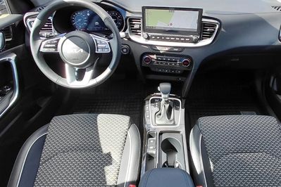 Kia XCeed 1.5 T-GDI Business Line DCT