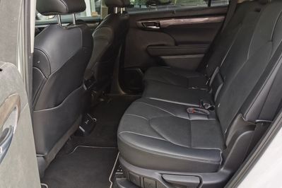 Toyota Highlander 2.5 Hybrid Prestige 4x4