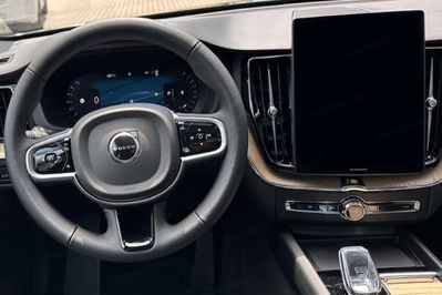 Volvo XC60 B5 AWD Ultra Bright