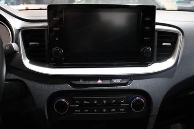 Kia Ceed 1.5 T-GDI M