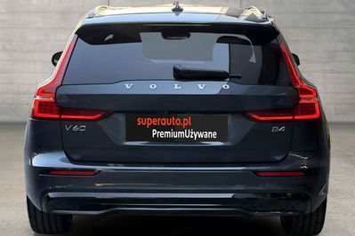 Volvo V60 B4 B Plus Dark