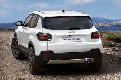 Jeep Avenger Summit 1.2 mHEV e-DCT6
