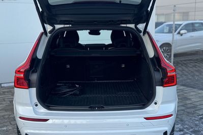 Volvo XC60 T8 Plug-In Hybrid AWD Ultra Dark