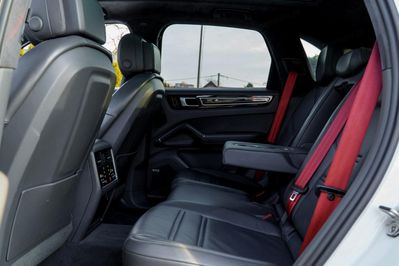 Porsche Cayenne Standard