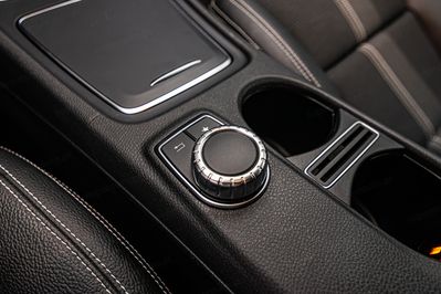 Mercedes GLA 200 7G-DCT