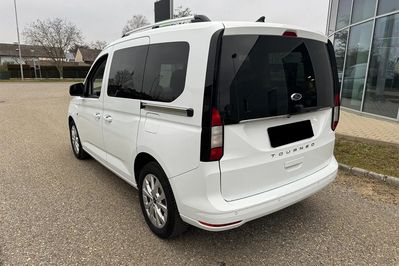 Ford Tourneo Connect L1H1 Titanium A7