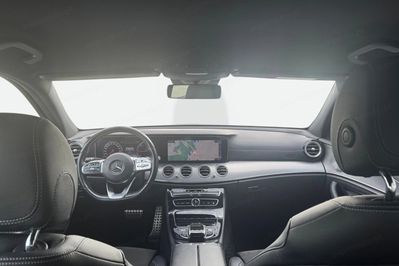 Mercedes Klasa E 220 d 4-Matic 9G-TRONIC