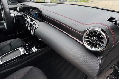 Mercedes CLA AMG 35  4-Matic
