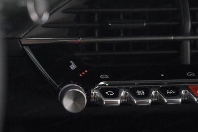 Peugeot 2008 GT e-DCS 1.2 mHEV