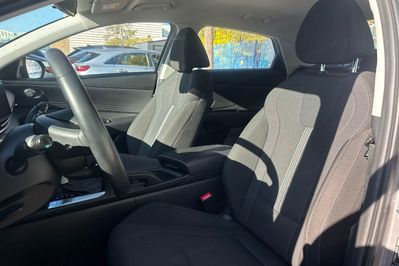 Hyundai Elantra Modern 1.6 CVT