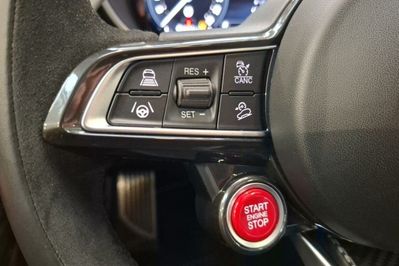 Alfa Romeo Stelvio Bi Turbo V6 Quadrifoglio Q4
