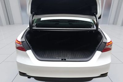 Toyota Camry 2.5 Hybrid Prestige