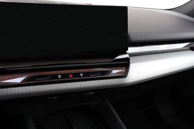 BMW Seria 5 550e xDrive M Sport