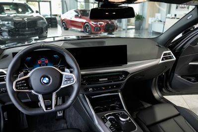 BMW Seria 3 318i M Sport