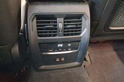 BMW Seria 3 318i aut