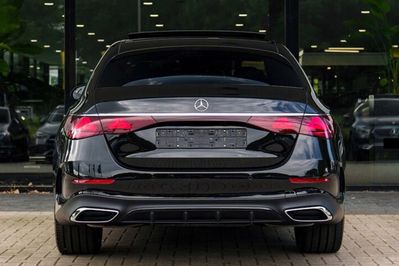 Mercedes Klasa E 220 d  4-Matic AMG