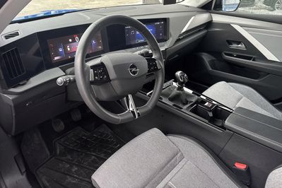 Opel Astra Elegance 1.2 T  S&S