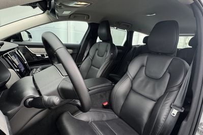 Volvo V90 T6 AWD Plug-In Hybrid Plus Dark aut