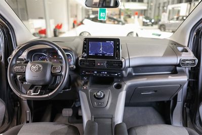 Toyota Proace City Verso Long L2H1 Family 7os AT