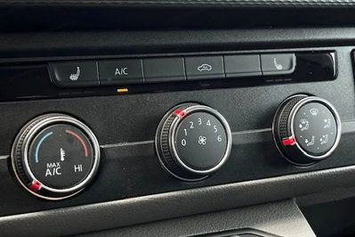 Volkswagen Transporter TDI L2H1