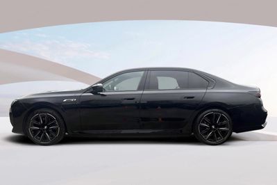 BMW Seria 7 M760e PHEV xDrive sport-aut