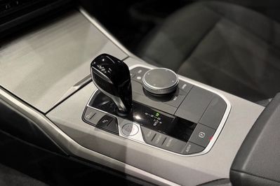 BMW Seria 3 330d xDrive Advantage