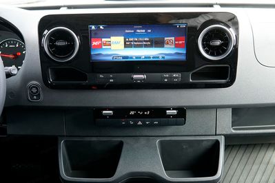 Mercedes Sprinter 317 CDI PRO Długi 9G-Tronic