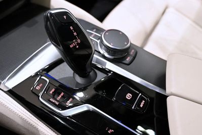 BMW Seria 5 540i xDrive mHEV aut