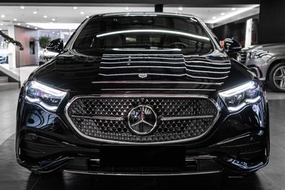 Mercedes Klasa E 300 e 4-Matic AMG