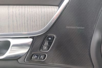 Volvo V90 T6 AWD Plug-In Hybrid Plus Bright
