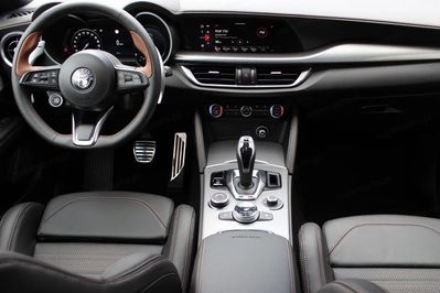 Alfa Romeo Stelvio 2.0 Turbo Intensa Q4