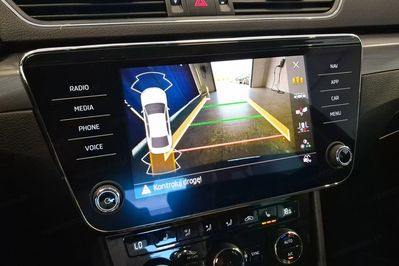 Skoda Superb 2.0 TDI SCR Style DSG