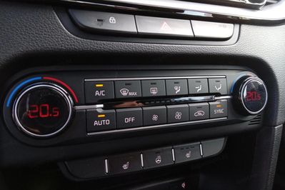 Kia XCeed 1.5 T-GDI  DCT