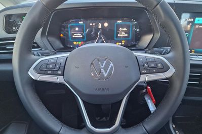 Volkswagen Caddy osobowy L1H1 Dark Label DSG