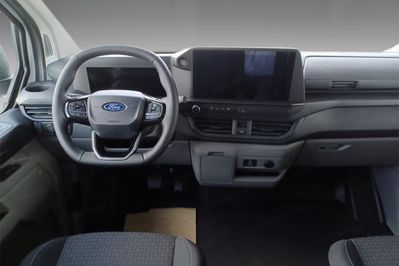 Ford Transit Custom 320 L1H1 Trend Zabudowa Brygadowa A8