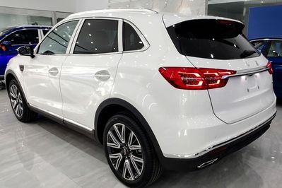 Hongqi HS5 2.0T AWD