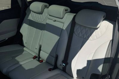 Hyundai Santa Fe 1.6 T-GDI HEV Platinum 4WD